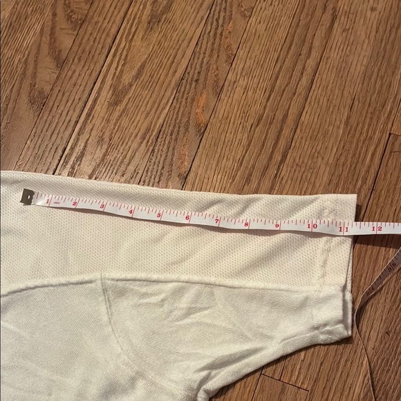 ZYIA Cream Relaxed Boxy Short Sleeve Top - Picture 9 of 11